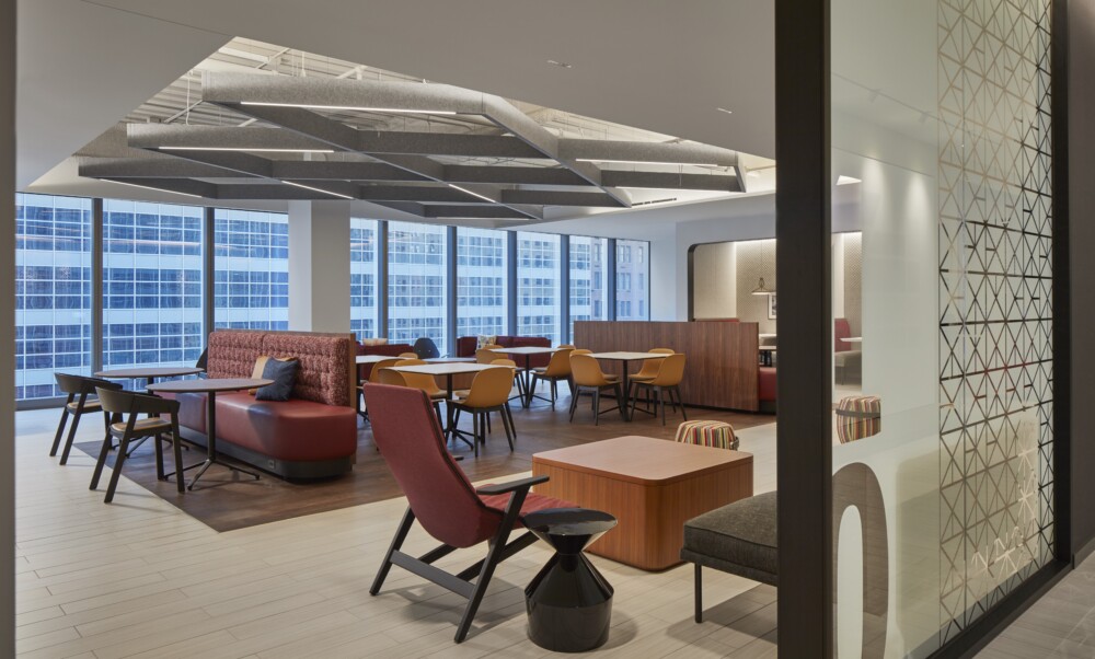 05 BACX 0813 000 BOA Chicago IL 100 N Wacker N34